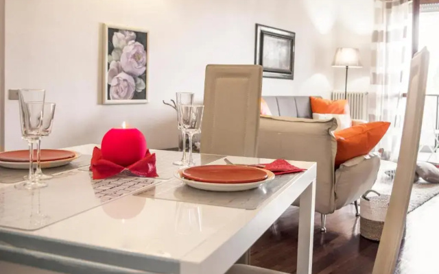 Chic Panoramic Apartment