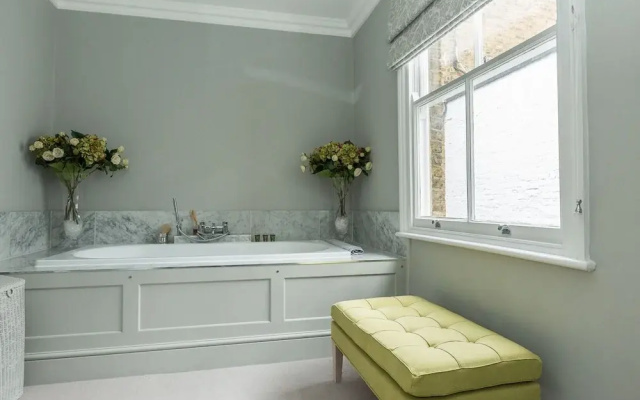 Beautiful 2 Bed Terrace House In Camden