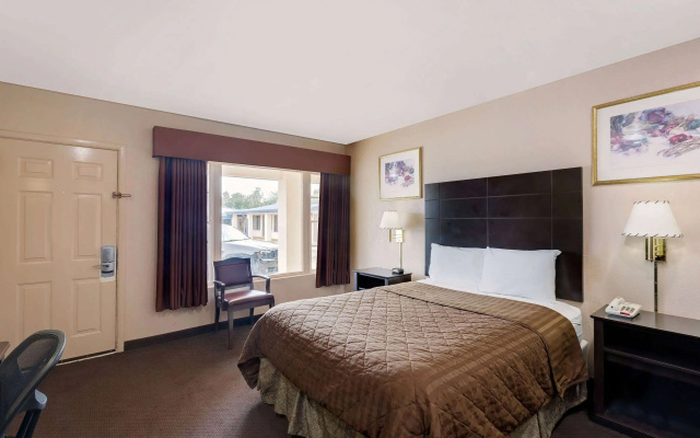 Travelodge by Wyndham Ozona