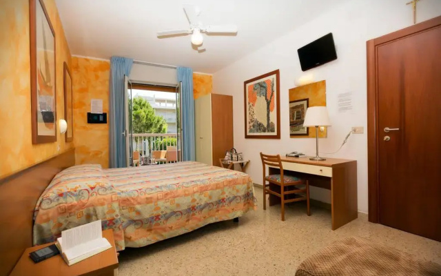 Hotel Etna