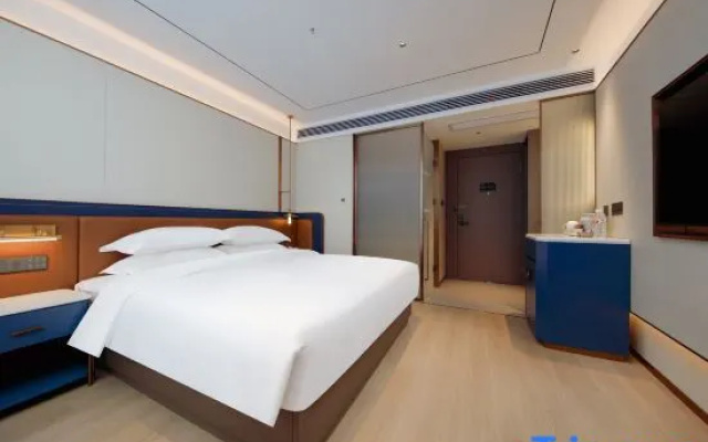 Huijing Hotel (Chunqiu Yancheng Hutang Subway Station)