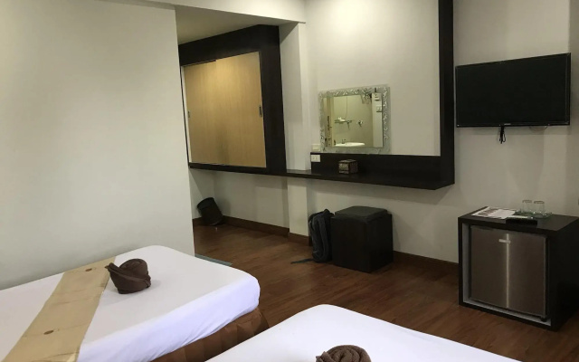 Bordin Hotel