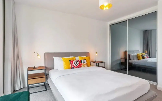 Modern 1 Bedroom Apartment Near Olympic Park