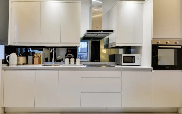 Wigan - Apartment - Sleeps 6 - Parking
