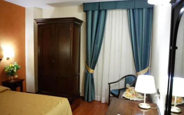 Hotel Teocrito