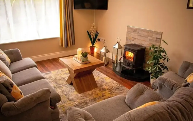 Drumlanaught Cottage Farnham