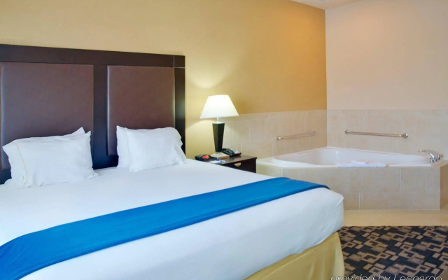 Holiday Inn Express Hotel & Suites Huntsville by IHG