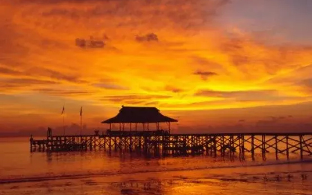 Survivor Lodge Pulau Tiga