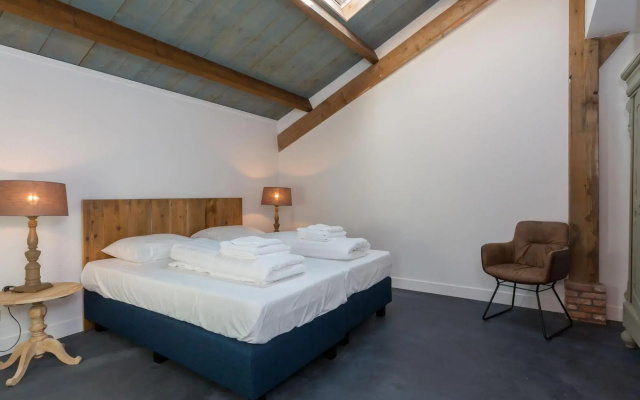 Majestic mansion in Vrouwenpolder with private garden