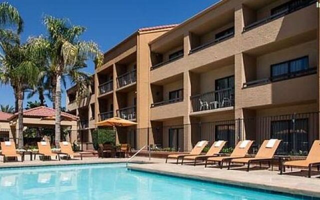 Courtyard by Marriott Phoenix Mesa 2