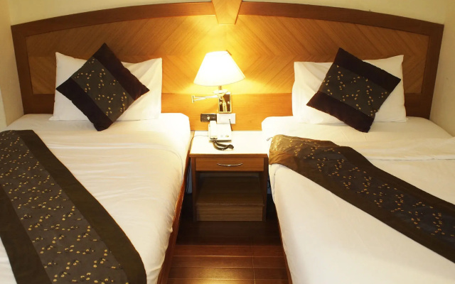 NH Elegant Hotel