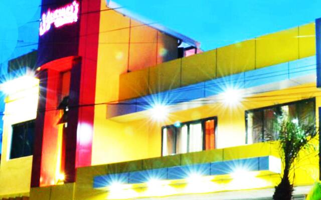 Отель Marcelina's Guest House Филиппины, Тагбиларан - отзывы, цены и фото номеров - забронировать отель Marcelina's Guest House онлайн вид на фасад