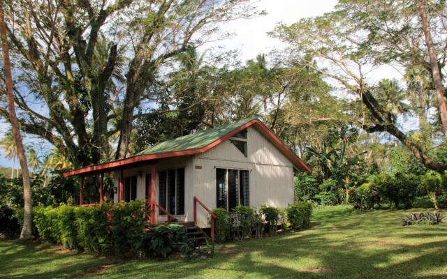 Отель Maravu Taveuni Lodge Фиджи, Остров Тавеуни - отзывы, цены и фото номеров - забронировать отель Maravu Taveuni Lodge онлайн вид на фасад