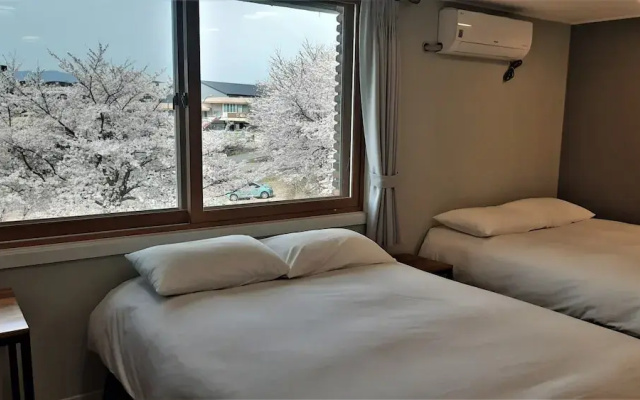 Hotel Jirisan Sunlight