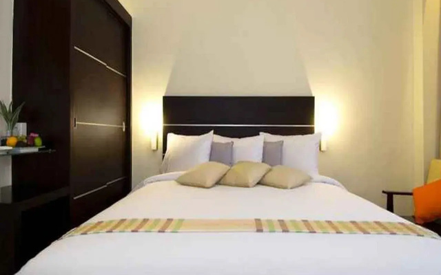 iShine Hotel
