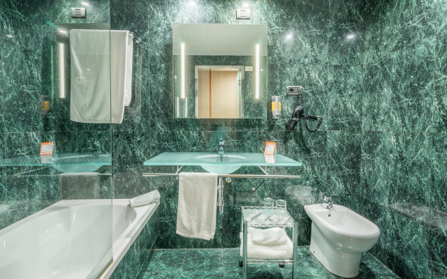 B&B Hotel Granada Estación