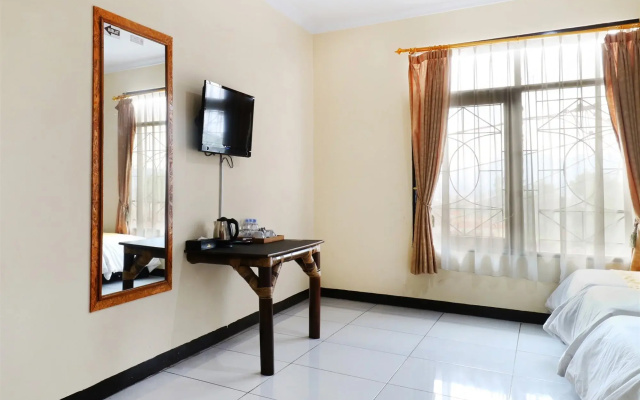 Saung Balibu Hotel