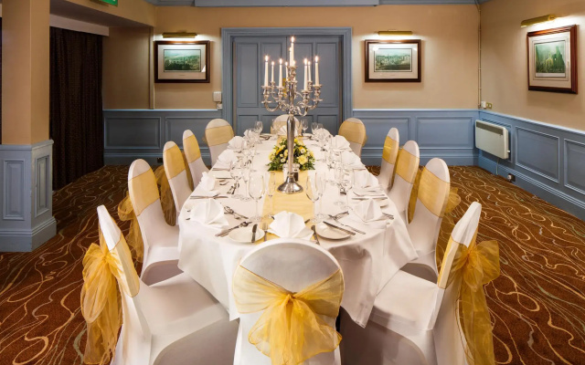 Mercure Livingston Hotel