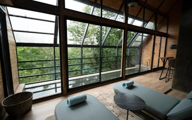 Entre Arboles Iguazu, Singular Collection by Amerian