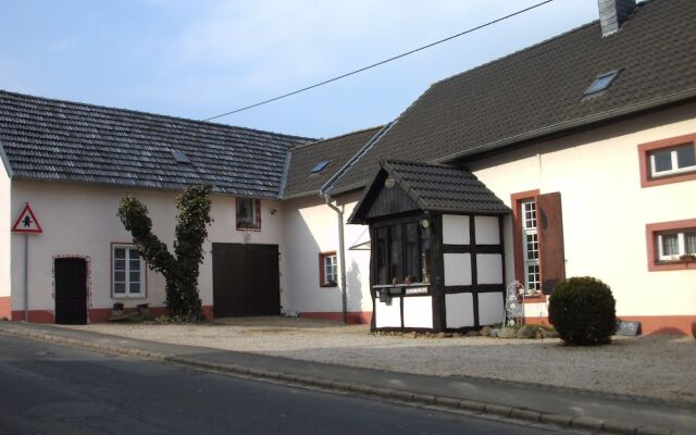 Haus Klara In Cochem Germany From 83 Photos Reviews