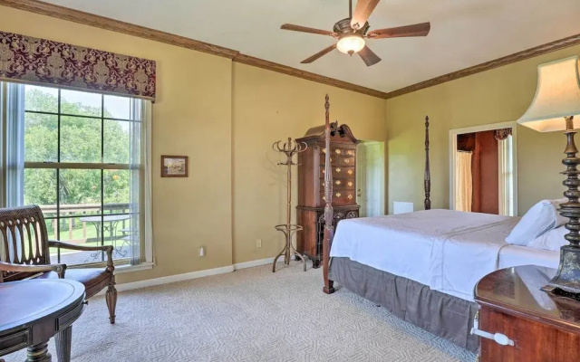 'angler's Ridge' Waterfront Family Getaway!