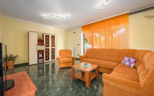 Stunning Home in Fazana With Wifi and 3 Bedrooms