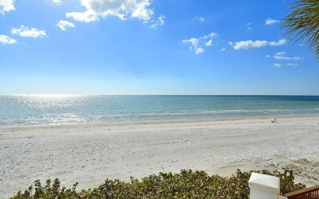 Tides 642 Luxurious pools/Hot tubs/Grills-It's Paradise!