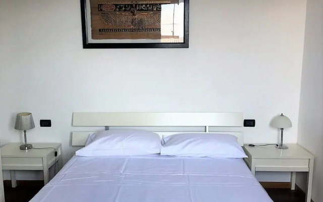 Iris Apartment