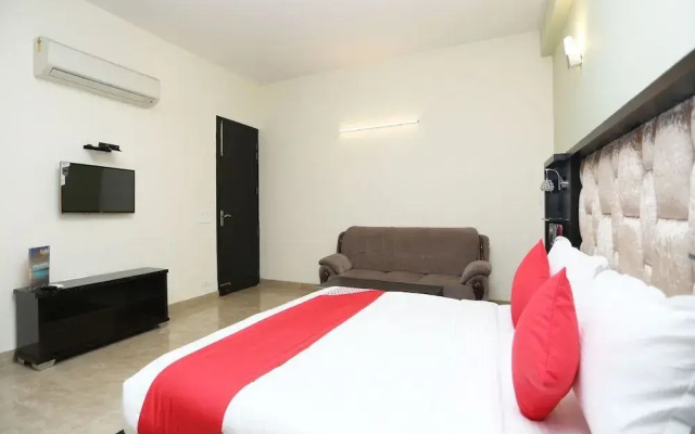 OYO 27674 Dhairya Residency