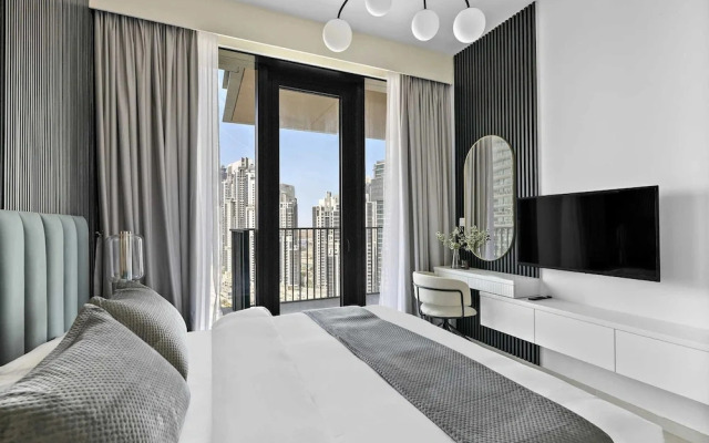 Silkhaus Premium Tower in Downtown Gym Pool