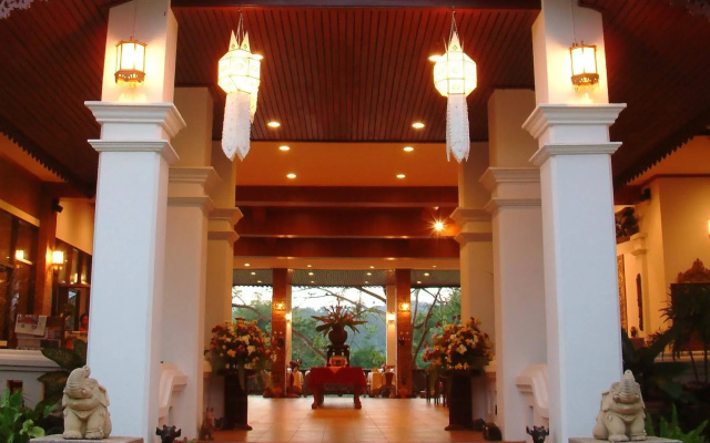 Hotel Siblanburi Resort