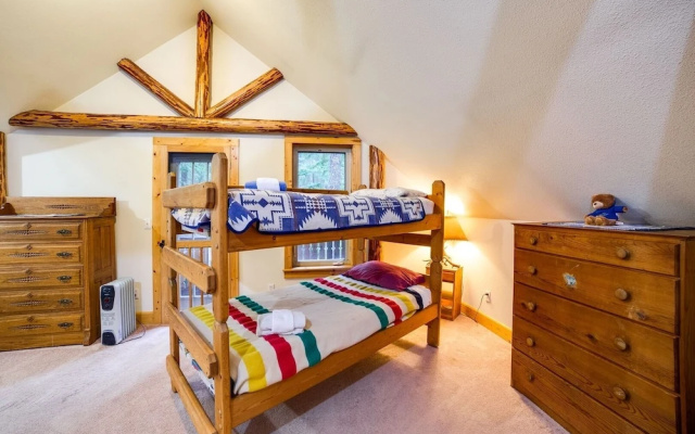25sl - Hot Tub - Bbq - Pets Ok - Wifi - Sleeps 6 1 Bedroom Home by RedAwning