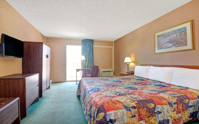 Knights Inn Wheeling