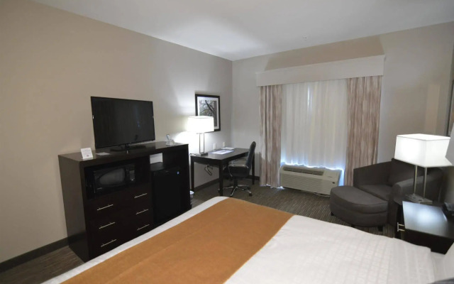 False River Hotel