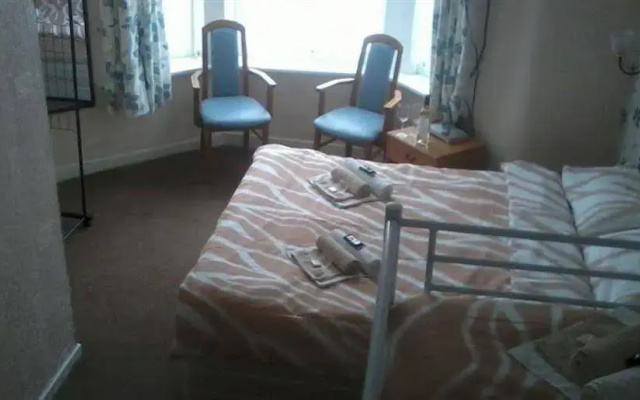 Dering Lodge Hotel