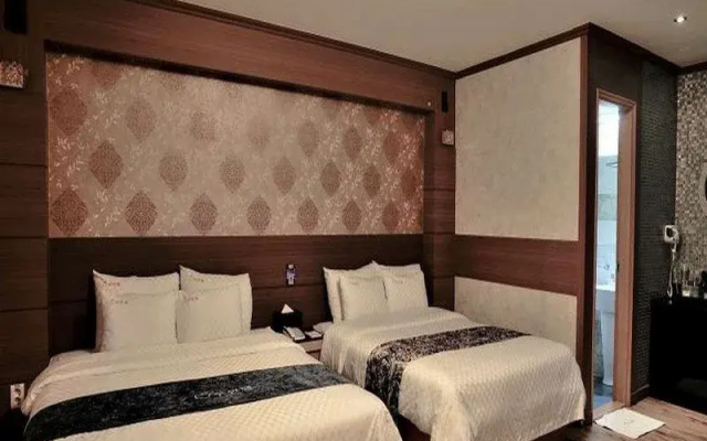 Apple Motel