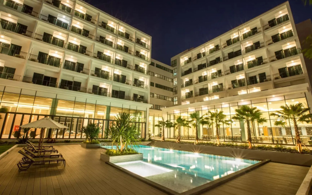 Paragon Grand Resort