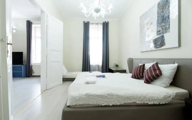 Budapest Easy Flats-Oktogon Lux Apartment