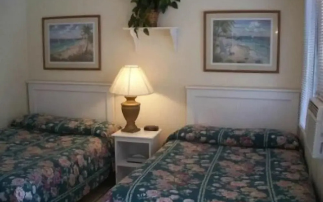 Crest Motel