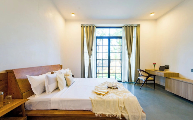 Elivaas Nature 95 4BHK Farm with Pool