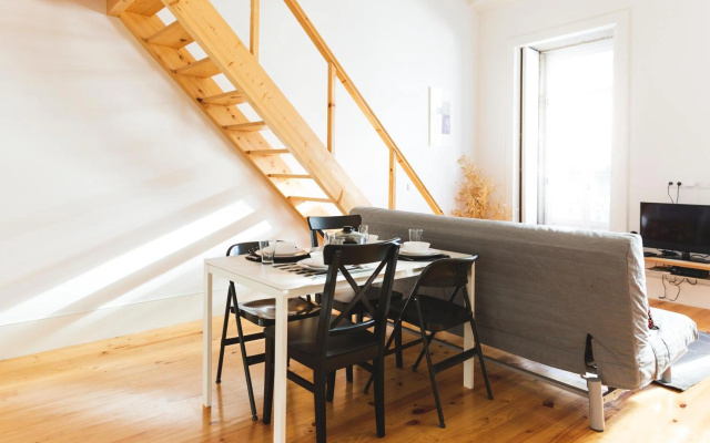 Aposentus -Romantic Mezzanine Apartment With a Balcony