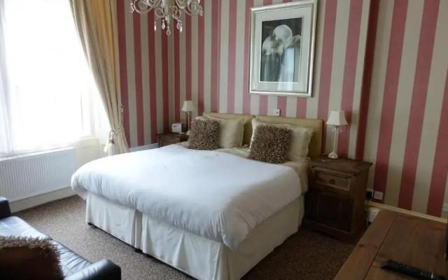Oakover Guest House