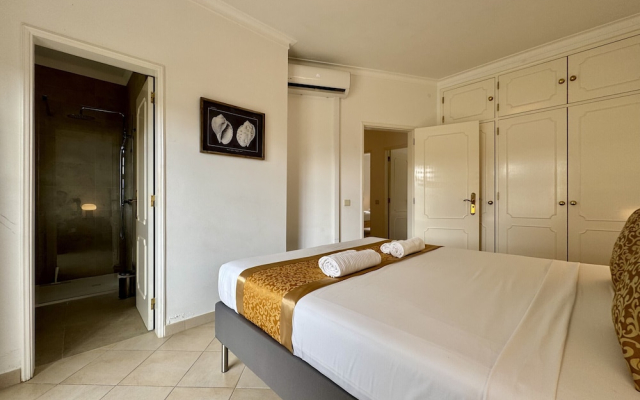Vilamoura Summer Villa 3 by Homing
