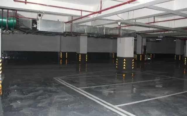 Qirui Hotel