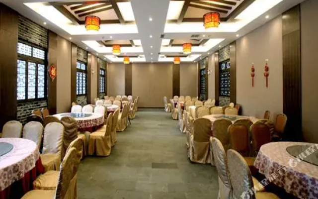 Chanlin Yashe Hotel