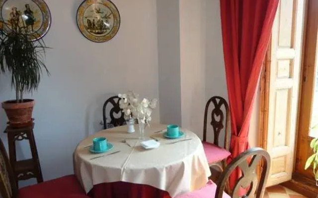 Hostal Puerta Medina