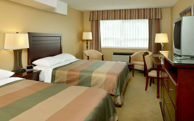 Coast Fraser Inn