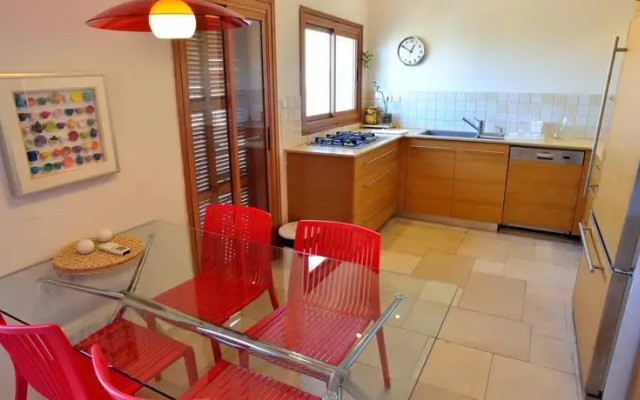 Ziv Apartments - Yehuda Hayamit