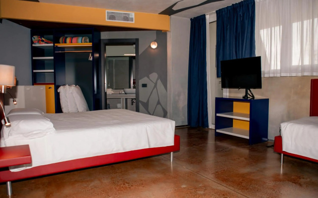 K Modern Hotel