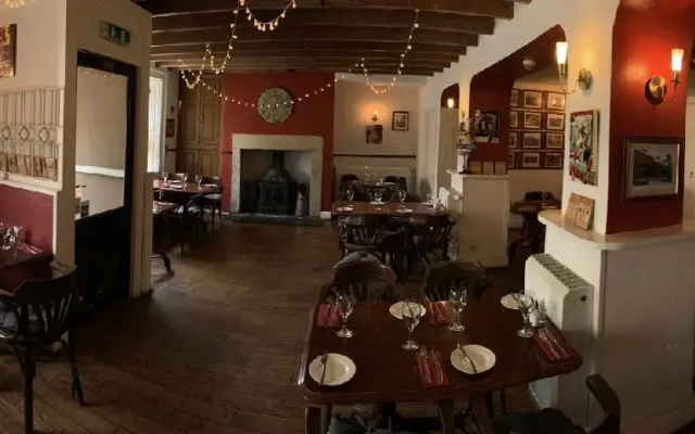 Forresters Bar & Restaurant with Rooms